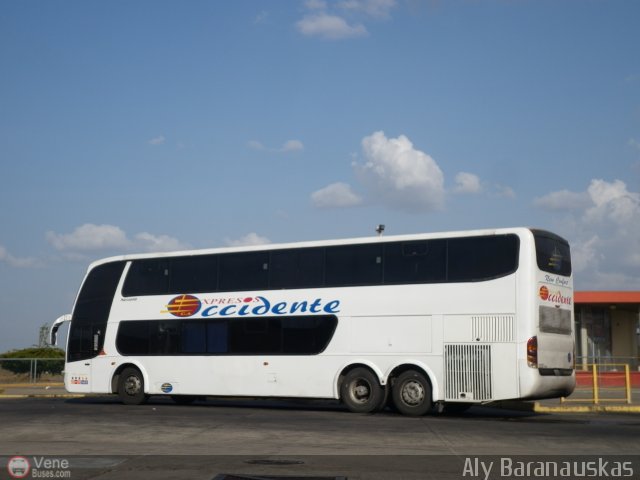 Expresos Occidente 337 por Aly Baranauskas