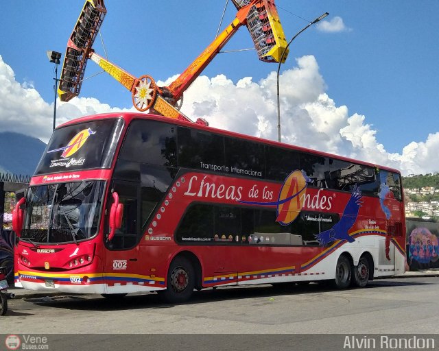 L�neas de Los Andes 002 por Alvin Rond�n