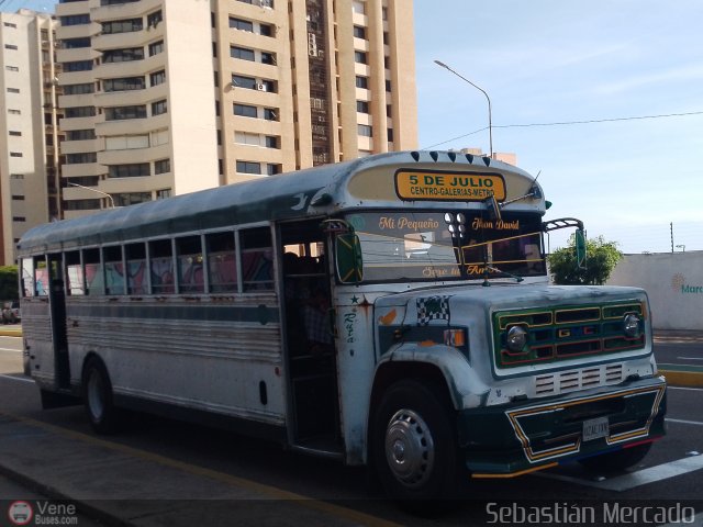 ZU - Colectivos Coraz�n de Jes�s 40 por Sebasti�n Mercado