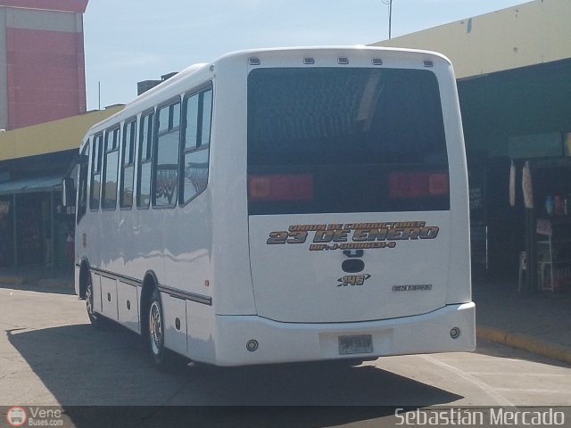 U.C. 23 de Enero 146 por Sebasti�n Mercado