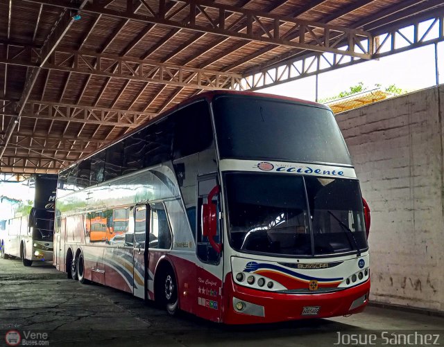 Expresos Occidente 321 por Josue S�nchez