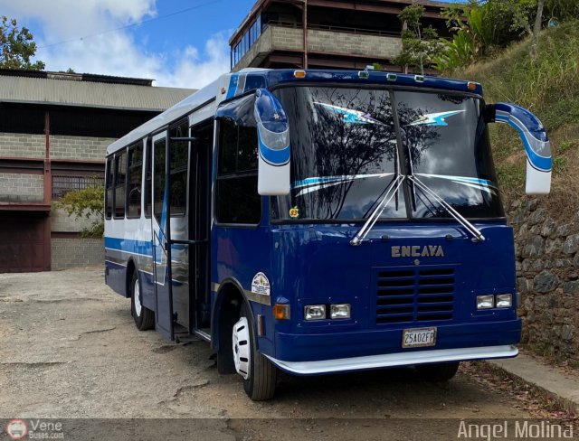 Coop. Transporte Menca de Leoni 083 por �ngel Molina