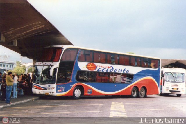 Expresos Occidente 088 por J. Carlos G�mez