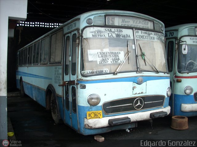 DC - Colectivos del Norte 85 por Edgardo Gonz�lez