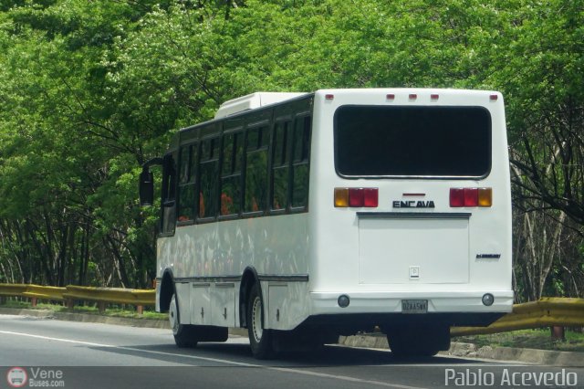 Particular o Desconocido 02A por Pablo Acevedo