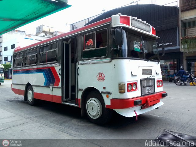 A.C. L�nea R�o Cristal 023 por Adolfo Escalona