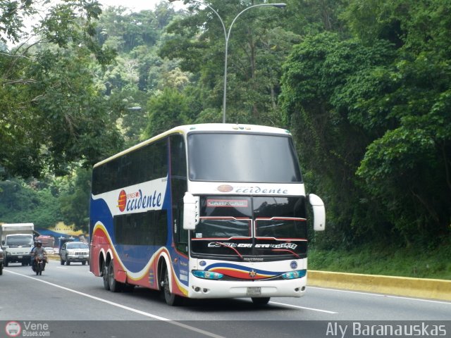 Expresos Occidente 180 por Aly Baranauskas