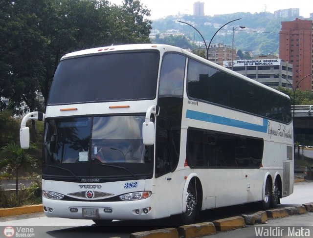 Expresos San Cristbal 382 por Waldir Mata