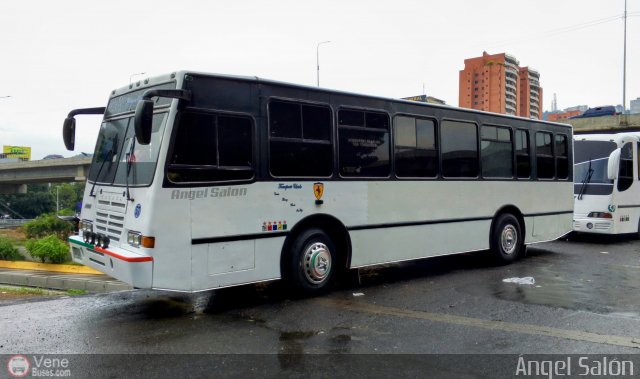 Transporte Unido 057 por �ngel Sal�n