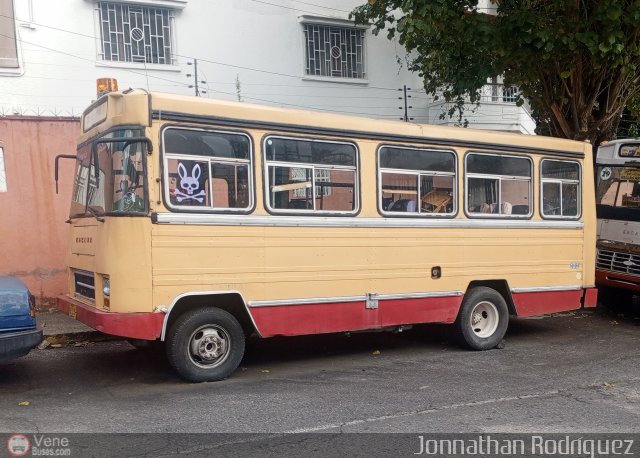 Particular o Desconocido CARACAS por Jonnathan Rodr�guez