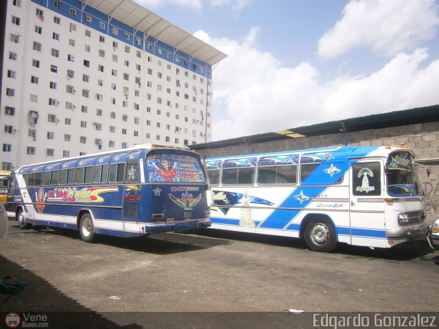 Garajes Paradas y Terminales Caracas por Edgardo González