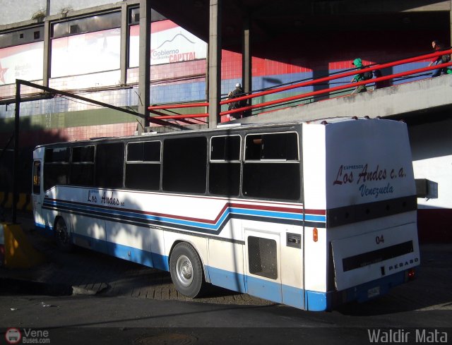 Expresos Los Andes 04 por Waldir Mata