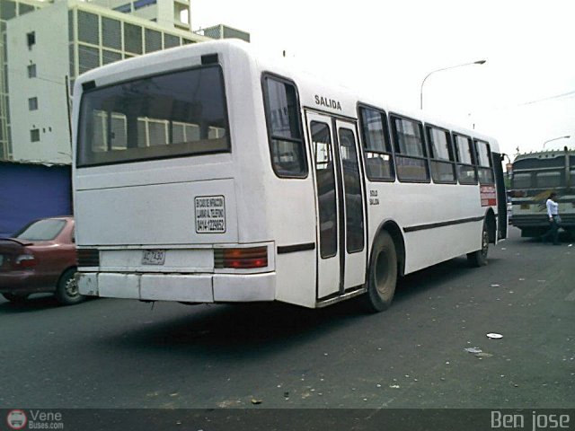 ZU - Colectivos La Limpia - La Estrella 052 por Benjamin Magdaniel