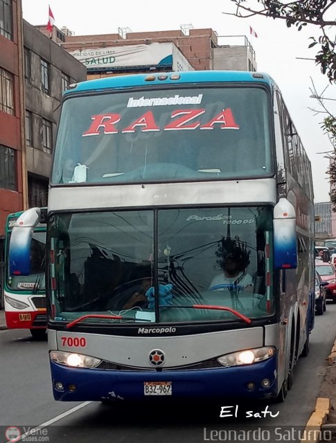 Turismo Internacional Raza 7000 por Leonardo Saturno