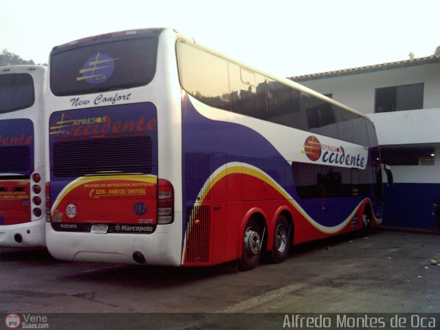 Expresos Occidente 182 por Alfredo Montes de Oca