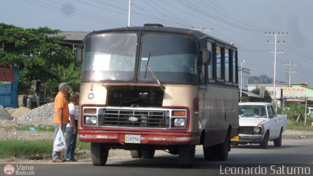 Particular o Desconocido 28 por Leonardo Saturno