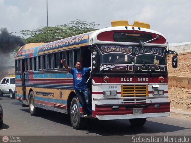 Colectivos Cachiri 15 por Sebasti�n Mercado