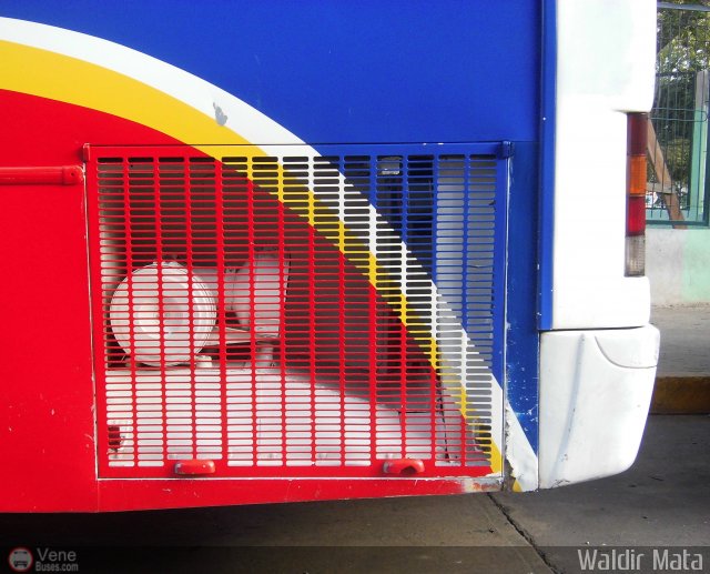 Expresos Horizonte 24 por Waldir Mata