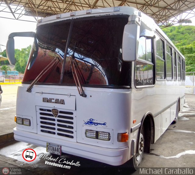 Particular o Desconocido Carupano por Michael Caraballo