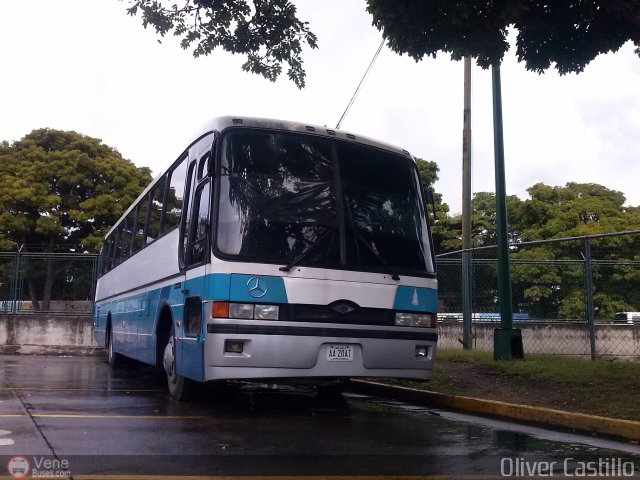 Particular o Desconocido Orinoco II por Oliver Castillo