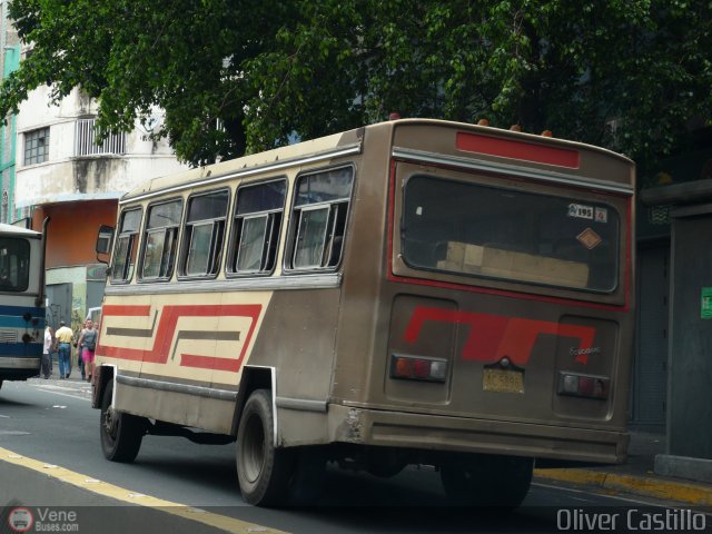 DC - S.C. Plaza Espa�a - El Valle - Coche 195 por Oliver Castillo