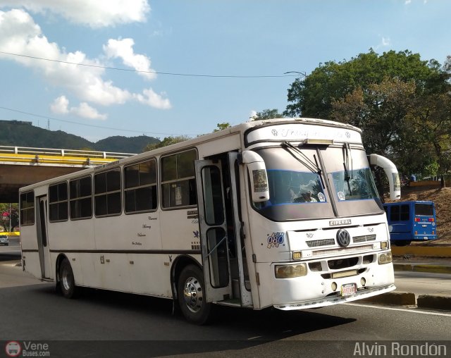 Transporte Unido 080 por Alvin Rond�n