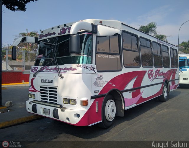 U.C. Catia - El Junquito 044 por �ngel Sal�n