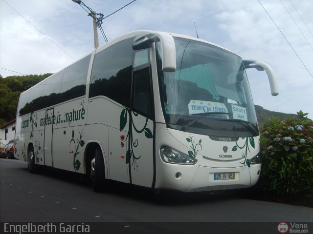 Sin identificacin o Desconocido Madeira 4 por Engelberth Garcia