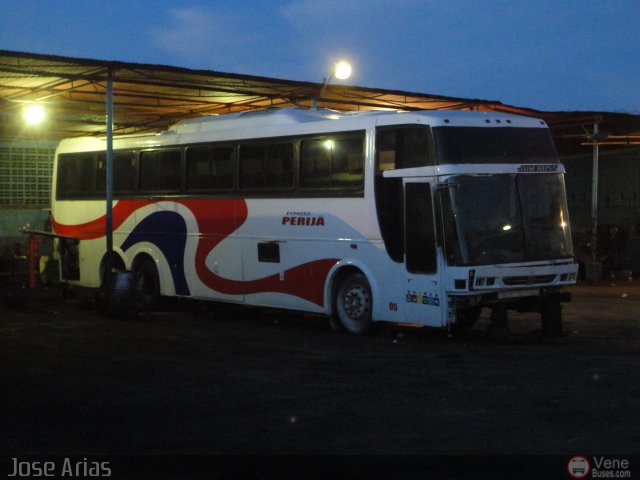 Expresos Perij� 05 por Jos� Arias