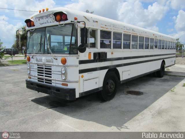 Particular NO USAR M�S 64 por Pablo Acevedo