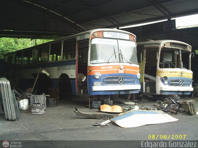 DC - Autobuses de Antimano 030 por Edgardo Gonz�lez