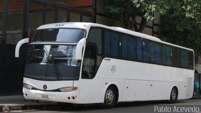 Cruceros Oriente Sur 990 por Pablo Acevedo