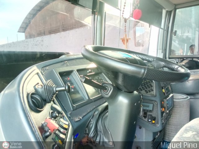 Aeroexpresos Ejecutivos 2112 por Miguel Pino