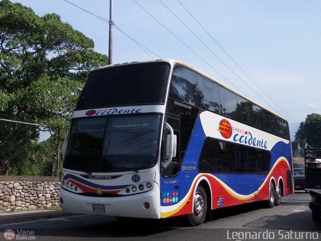 Expresos Occidente 010 por Leonardo Saturno