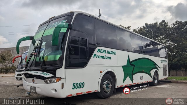 Berlinas del Fonce 5080 por Joseph Puello