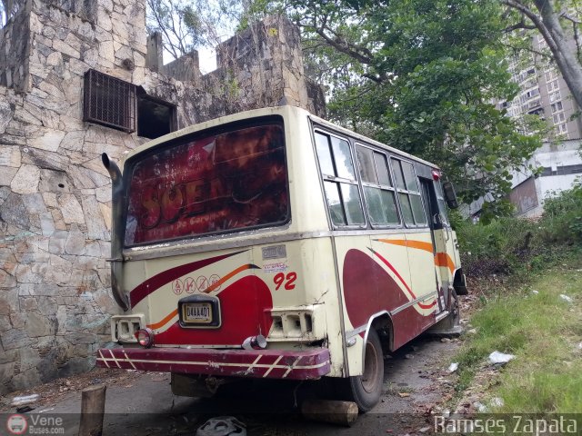 En Chiveras Abandonados Recuperaci�n 92 por Rams�s Zapata