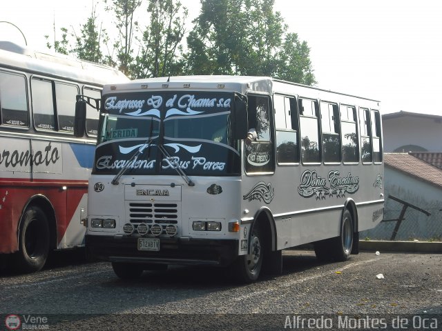 S.C. L�nea Transporte Expresos Del Chama 009 por Alfredo Montes de Oca