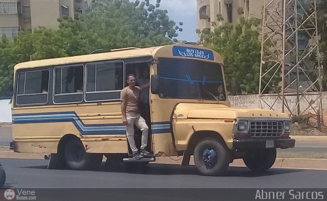 ZU - Los Claveles 71 por Abner Sarcos