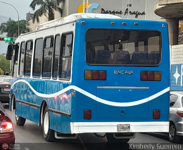 Particular o Desconocido 00000 por Kimberly Guerrero