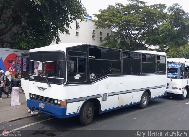 U.C. Caracas - Los Caracas 314 por Aly Baranauskas
