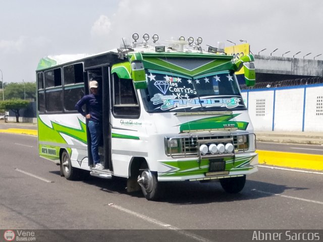 ZU - Transporte Mixto Los Cortijos 046 por Abner Sarcos