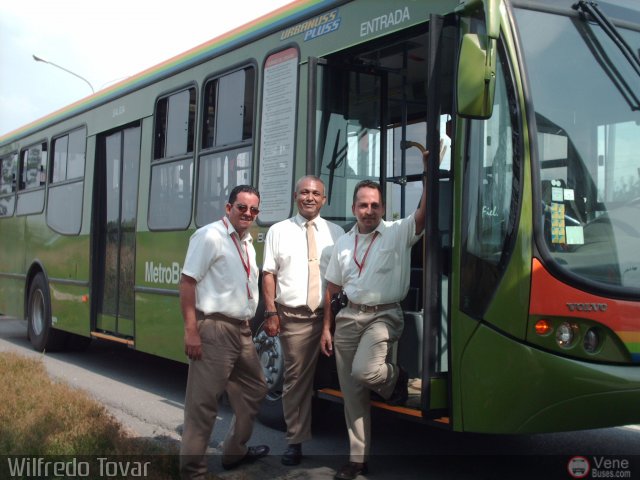 Profesionales del Transporte de Pasajeros Wilfredo Tovar por Alfredo Montes de Oca