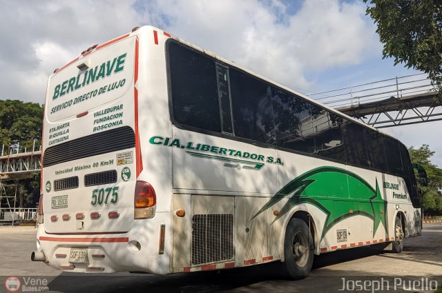 Berlinas del Fonce 5075 por Joseph Puello