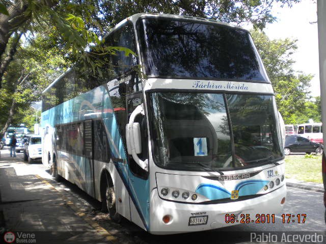 A.C. Mixta de Transporte T�chira M�rida R.L. 0121 por Pablo Acevedo