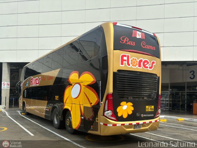 Transporte Flores Hermanos S.R.L 966 por Leonardo Saturno