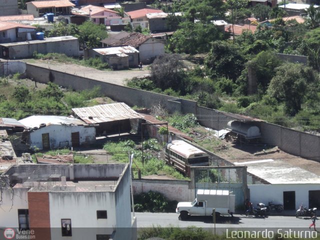 En Chiveras Abandonados Recuperación colectivo los andes por Leonardo Saturno