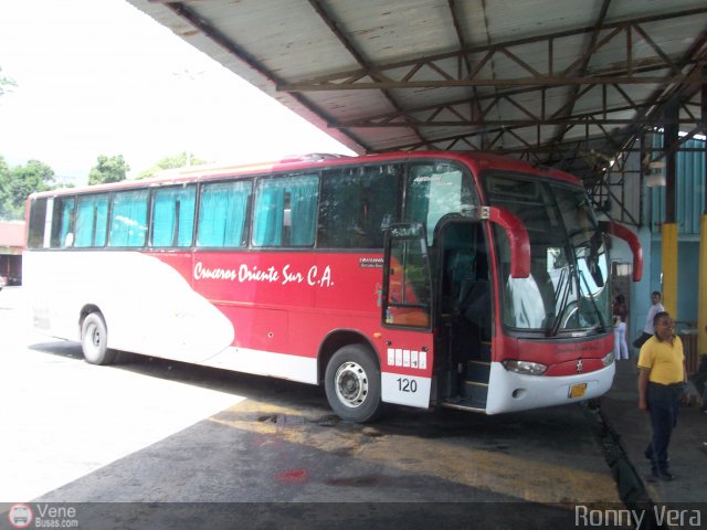 Cruceros Oriente Sur 120 por Alejandro Curvelo