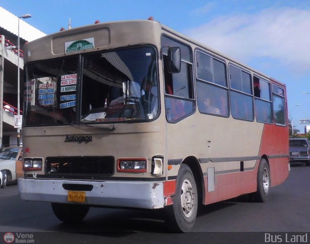 DC - S.C. Plaza Espa�a - El Valle - Coche 987 por Waldir Mata