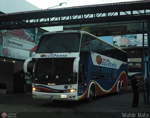 Expresos Occidente 330 por Alfredo Montes de Oca