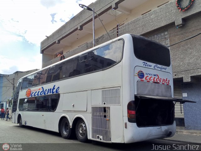 Expresos Occidente 147 por Josue S�nchez